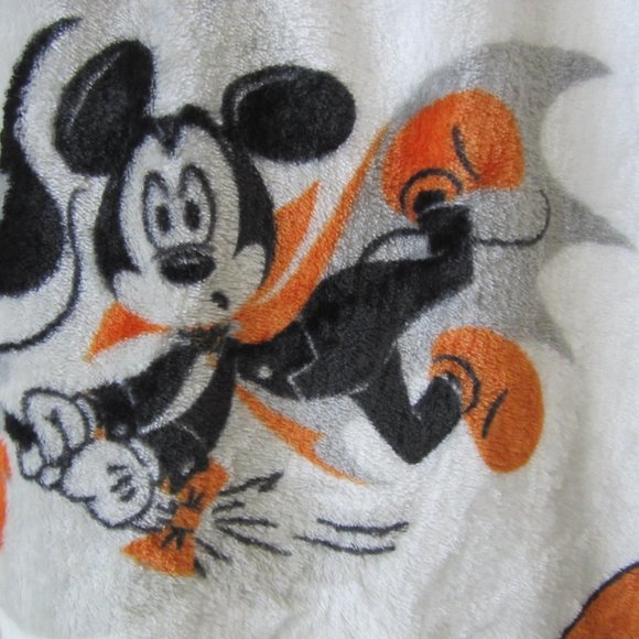 Disney Mickey Minnie Halloween Witch Vampire Throw Blanket - Picture 5 of 6